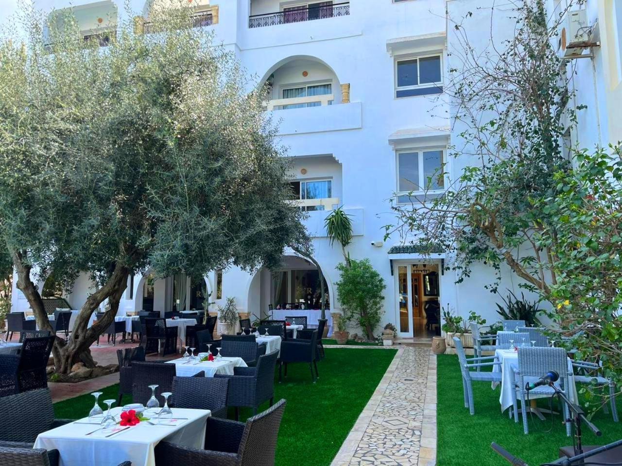 Hotel Romane Al-Hammamat Bagian luar foto